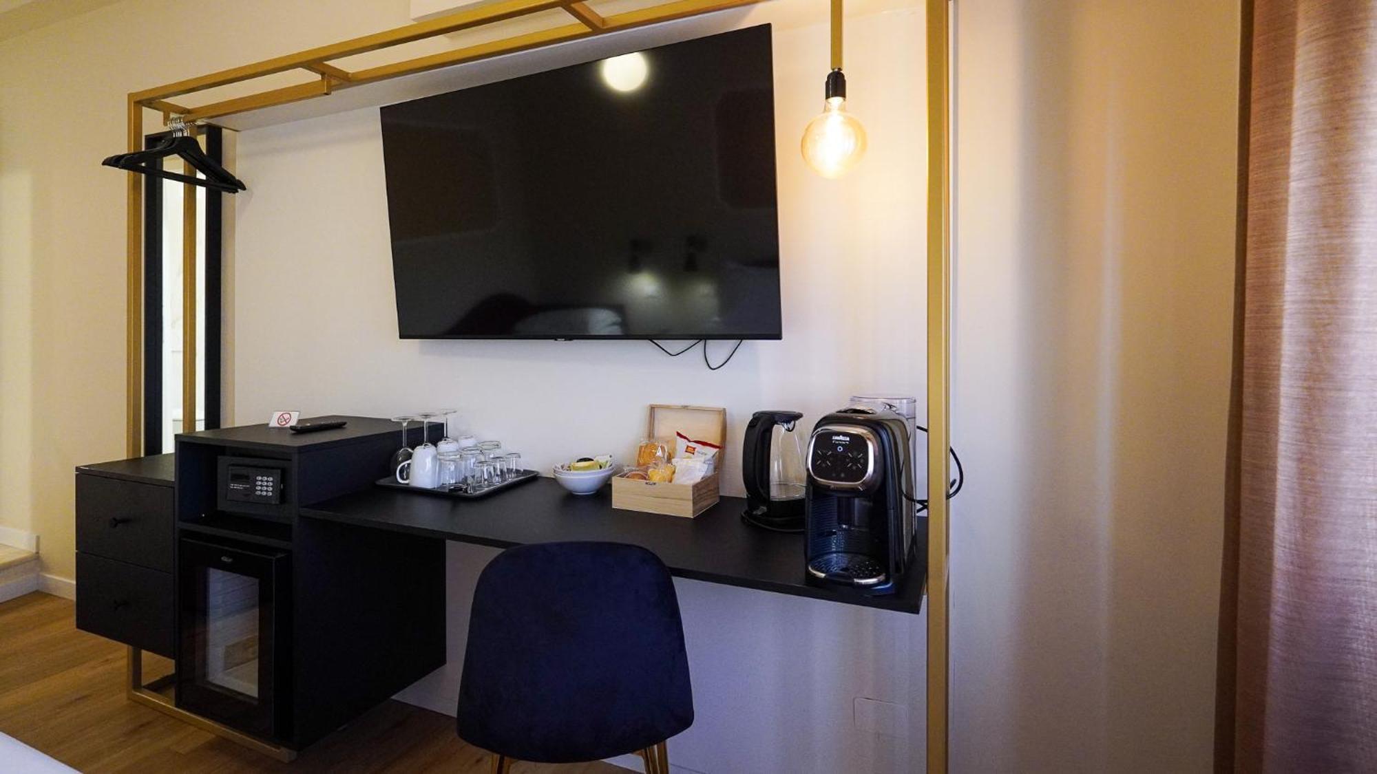 Suites 51 Рим Экстерьер фото