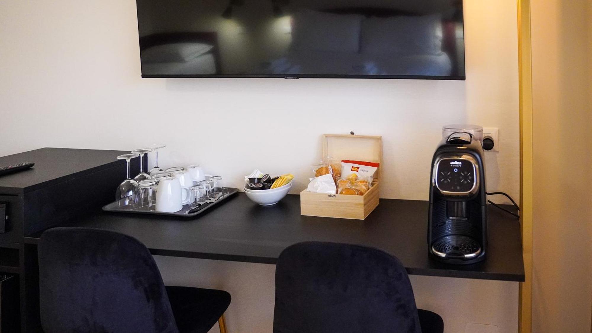 Suites 51 Рим Экстерьер фото